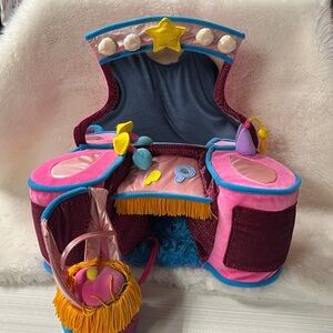 Groovy Girls Plush Dolls Vanity Mirror and Chair 2001